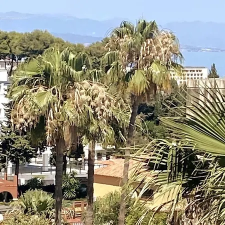 Апартаменти La Ventana De Puerto Marina