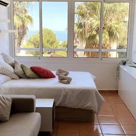 Апартаменти La Ventana De Puerto Marina Бенальмадена